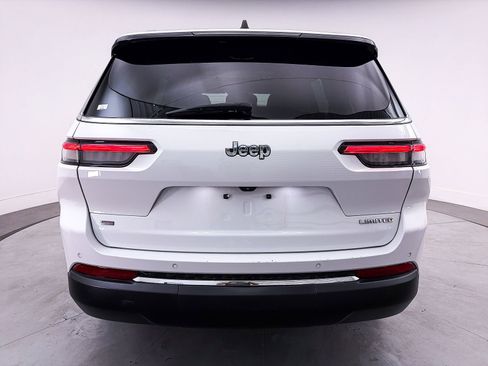 Used 2023 Jeep Grand Cherokee L Limited w/ Trailer Tow Group (B) image 14