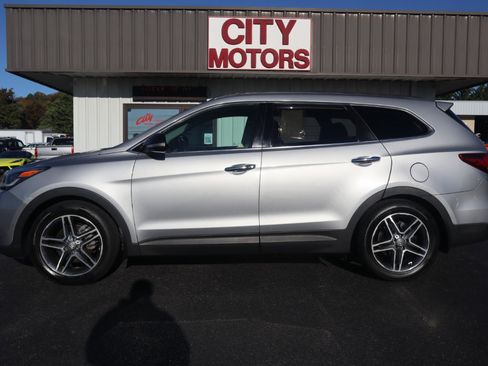 Used 2017 Hyundai Santa Fe AWD w/ SE Ultimate Tech Package 03 image 10