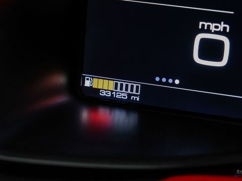 Used 2018 Ferrari GTC4Lusso AWD/4WD image 94