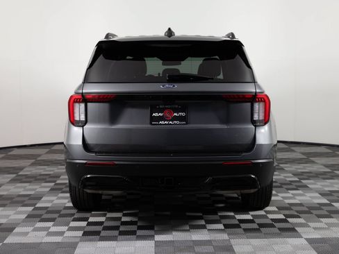 Used 2025 Ford Explorer ST-Line w/ Premium Package RWD image 6