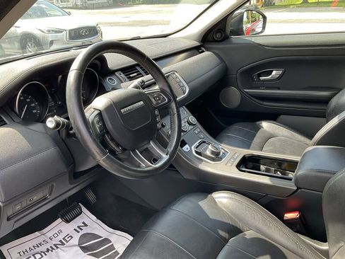 Used 2018 Land Rover Range Rover Evoque SE AWD/4WD image 19
