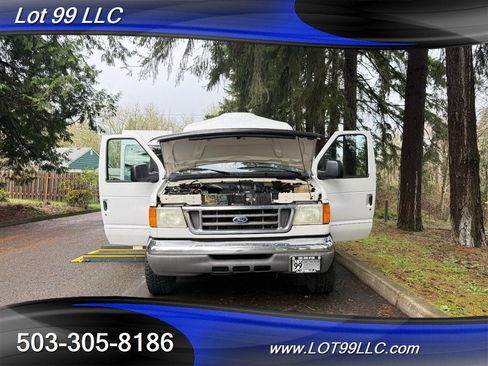 Used 2005 Ford E-150 and Econoline 150 Wagon image 41