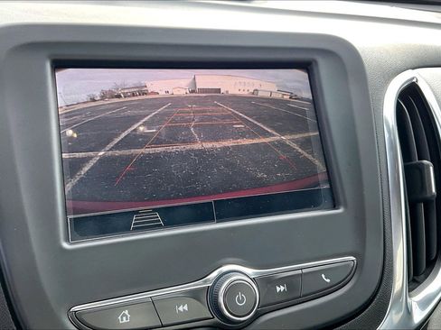 Used 2022 Chevrolet Equinox LT image 25