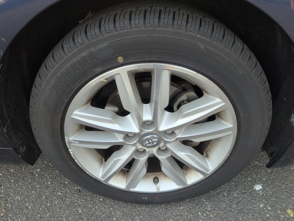 Used 2015 Toyota Avalon XLE FWD image 41