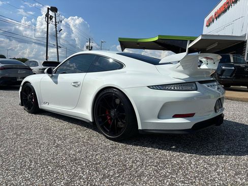Used 2015 Porsche 911 GT3 RWD image 3