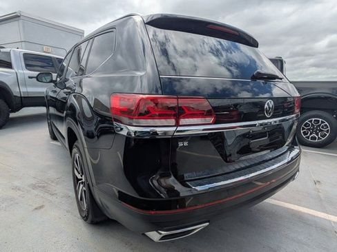 Used 2021 Volkswagen Atlas SE image 4