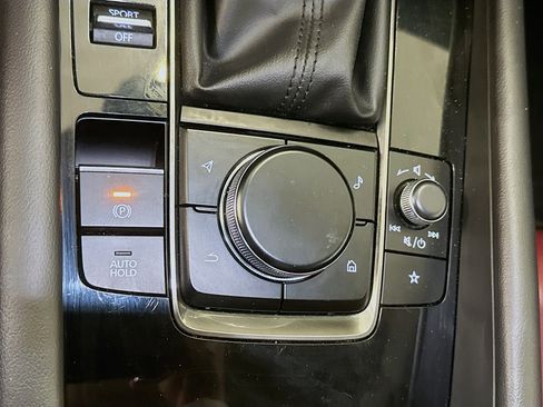 Used 2025 MAZDA MAZDA3 s image 26