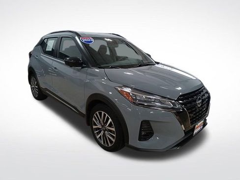 Certified 2023 Nissan Kicks SR image 7