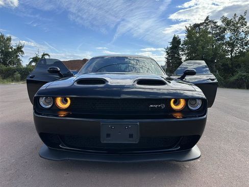 Used 2021 Dodge Challenger SRT Hellcat w/ Plus Package image 12