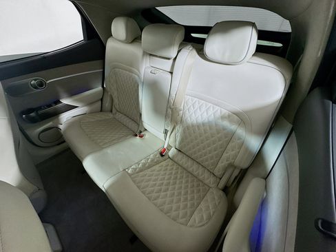 Used 2023 Genesis GV60 Performance image 24