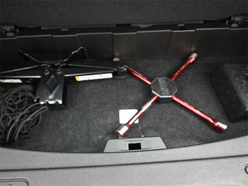 Used 2011 GMC Acadia SL w/ LPO, 'HIT The Road' Package image 10