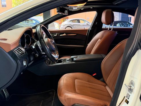 Used 2018 Mercedes-Benz CLS 550 image 4