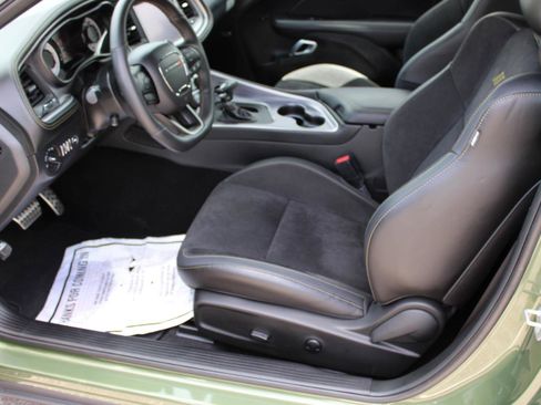 Used 2023 Dodge Challenger R/T Scat Pack RWD image 9