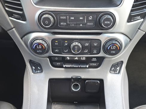 Used 2015 Chevrolet Tahoe LT RWD image 24