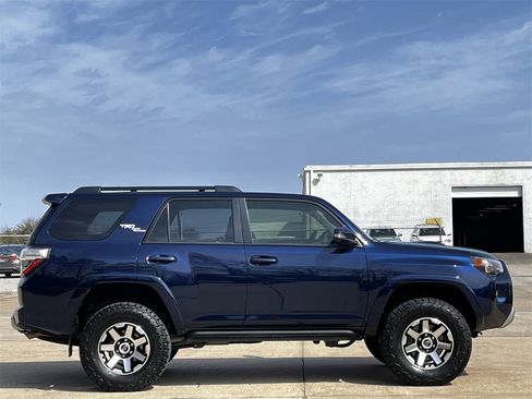 Used 2022 Toyota 4Runner TRD Off-Road Premium w/ Moonroof Package image 3