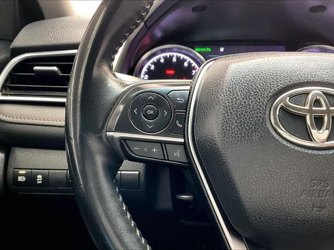 Used 2018 Toyota Camry XLE image 20