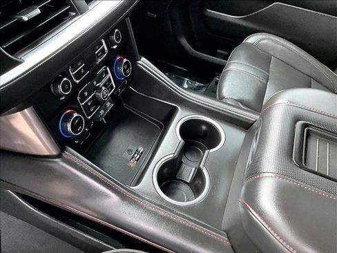 Used 2022 Chevrolet Suburban RST w/ Sport Performance Package AWD/4WD image 15