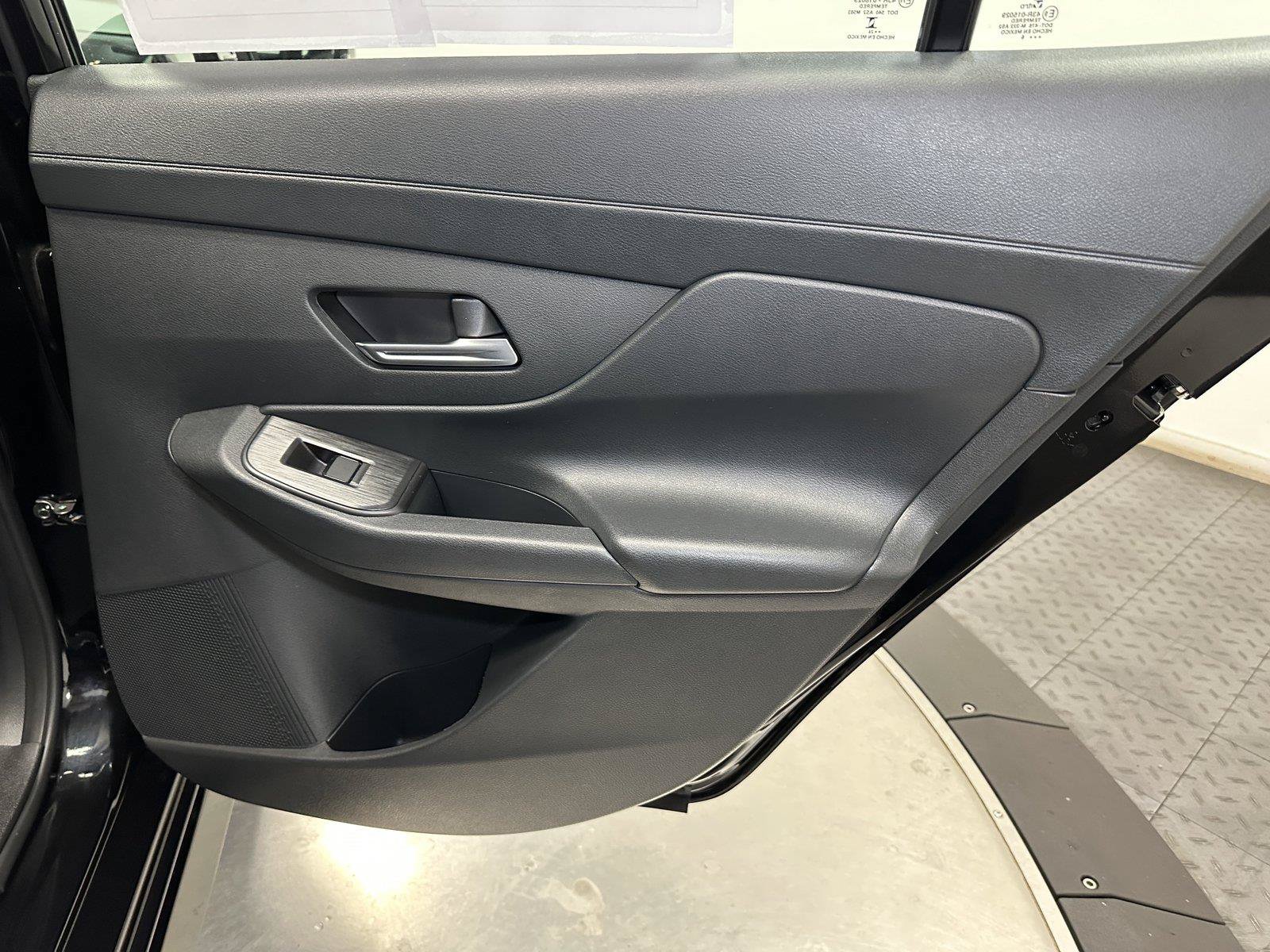 Used 2026 Nissan Sentra SR w/ Floor Mat Package FWD image 33