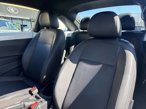 Used 2012 Volkswagen Beetle 2.5 image 15