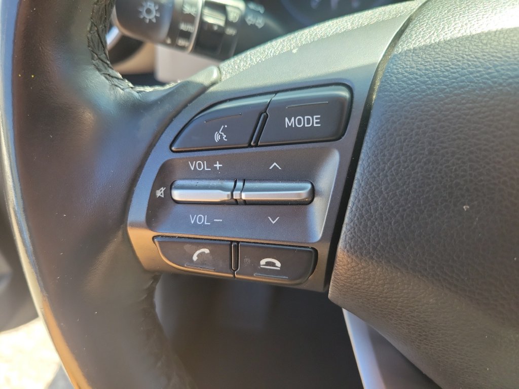 Used 2021 Hyundai Kona Limited FWD image 19