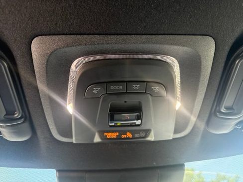 Used 2023 Toyota Corolla Cross AWD Hybrid image 35