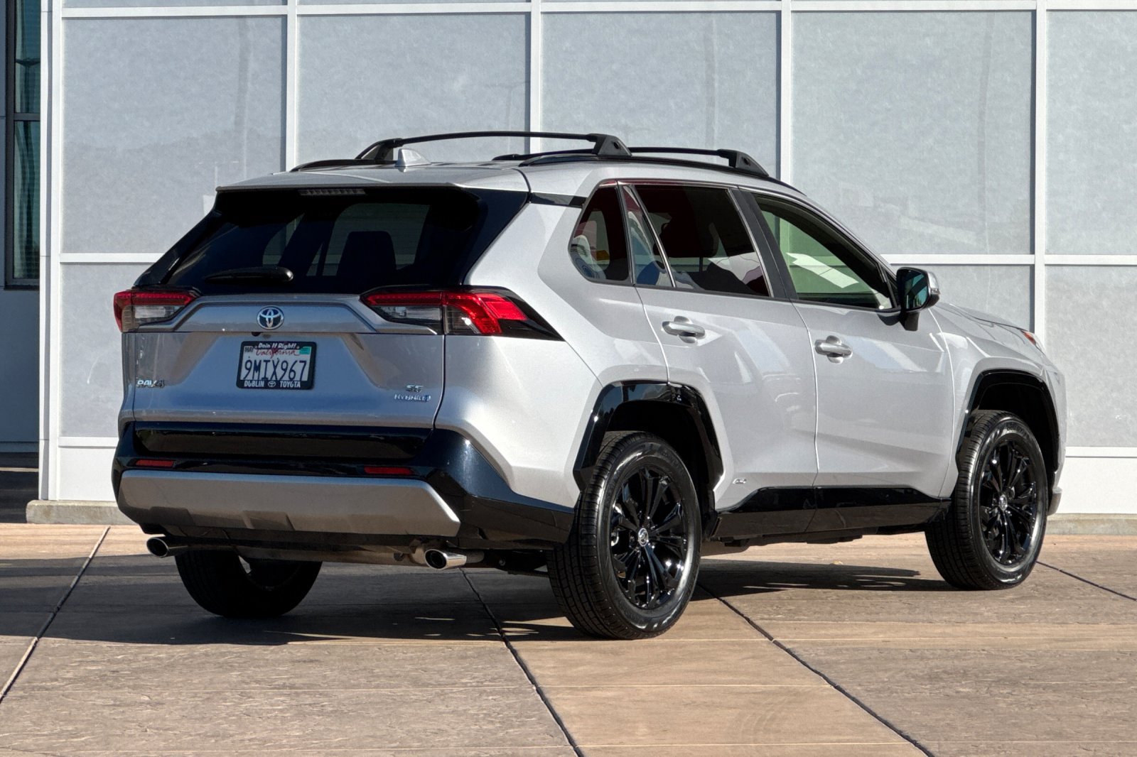 Certified 2024 Toyota RAV4 SE w/ Convenience Package AWD/4WD image 4