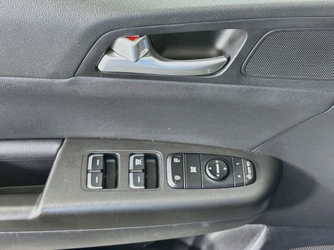 Certified 2021 Kia Sportage S FWD image 22