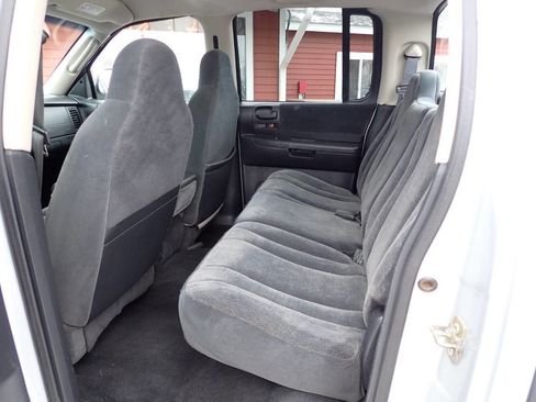 Used 2002 Dodge Dakota Sport image 9
