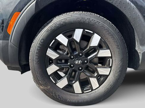 Certified 2025 Hyundai Santa Cruz SEL image 8