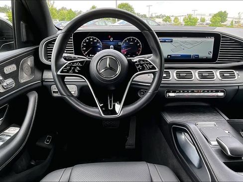 Used 2025 Mercedes-Benz GLE 350 4MATIC image 5