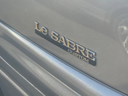Used 2001 Buick Le Sabre Custom w/ Prestige Pkg image 8