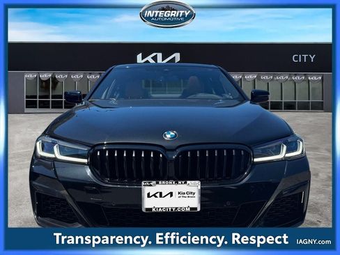 Used 2023 BMW 540i xDrive w/ M Sport Package AWD/4WD image 2
