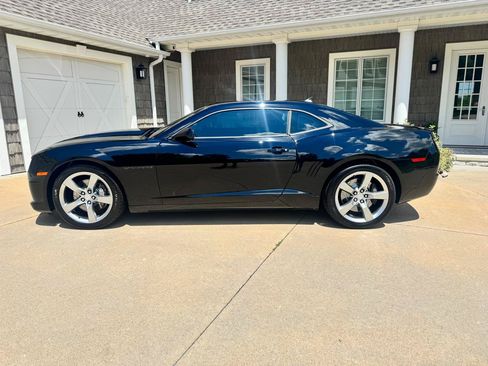 Used 2013 Chevrolet Camaro SS RWD image 3