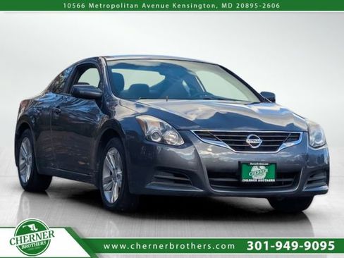 Used 2010 Nissan Altima 2.5 S image 1