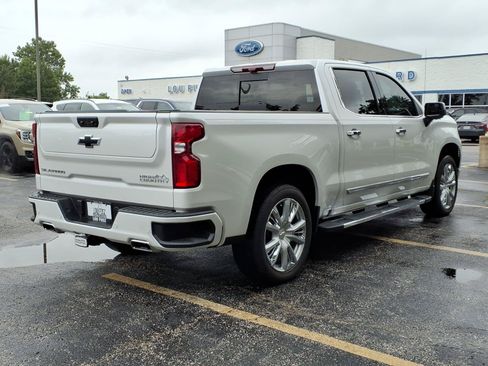 Used 2024 Chevrolet Silverado 1500 High Country w/ High Country Premium Package AWD/4WD image 27
