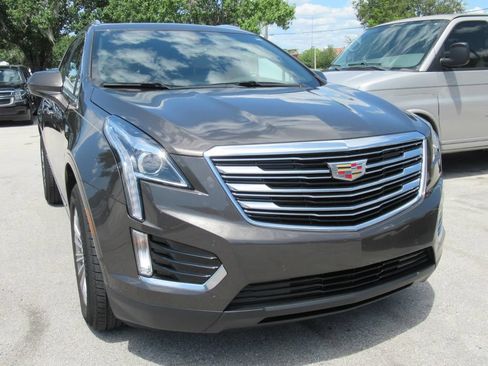 Used 2019 Cadillac XT5 Luxury FWD image 3