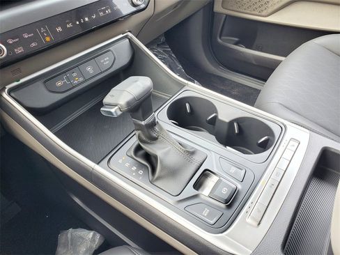 New 2026 Kia Carnival image 28