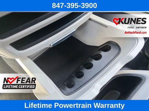 Used 2024 Chrysler Pacifica Touring-L image 56