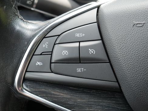 Used 2020 Cadillac XT5 Premium Luxury AWD/4WD image 25