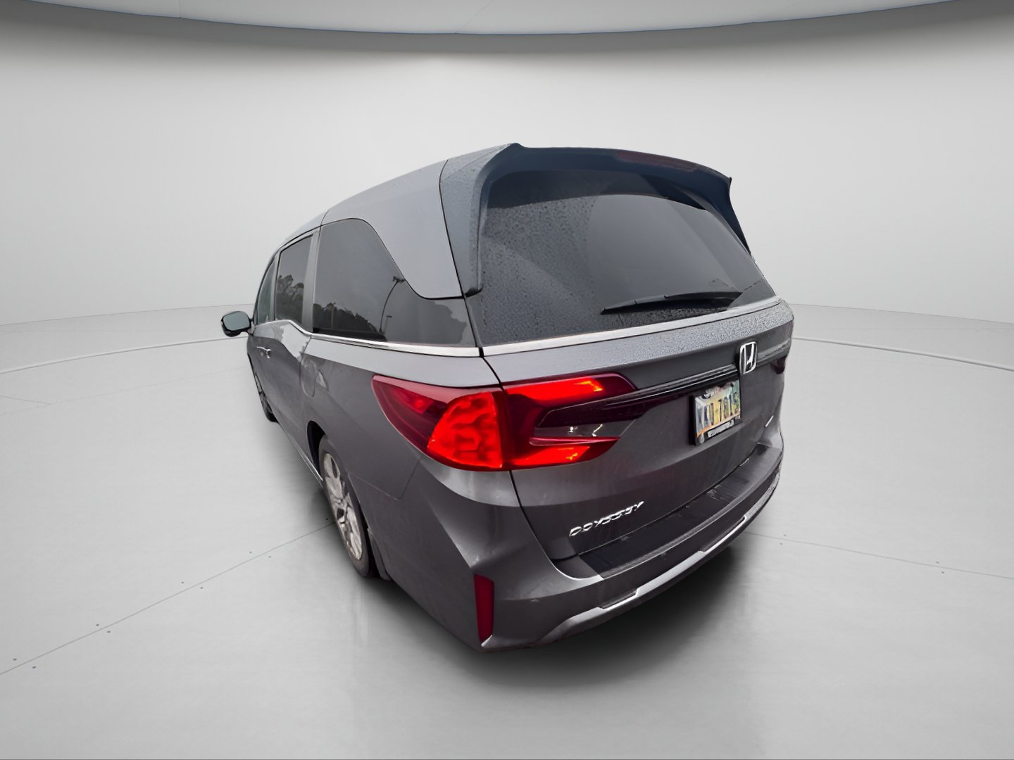 Used 2025 Honda Odyssey Touring image 9
