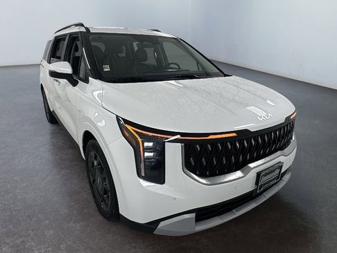 New 2026 Kia Carnival EX FWD image 1
