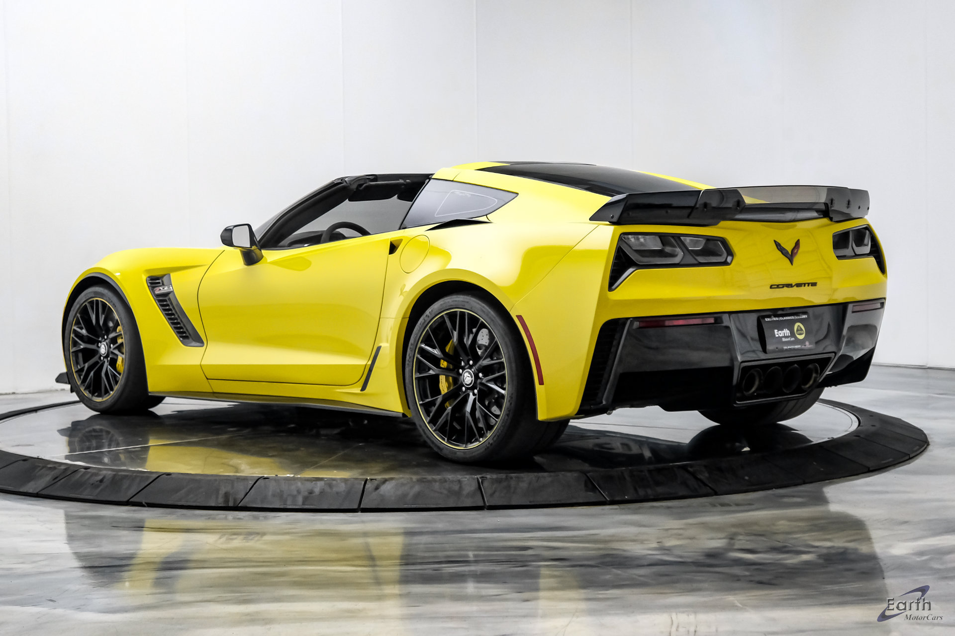 Used 2016 Chevrolet Corvette Z06 w/ C7.r Special Edition RWD image 14