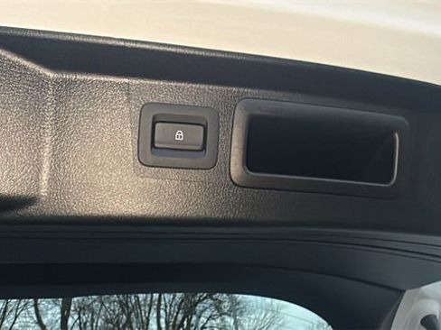 Certified 2025 MAZDA CX-50 AWD 2.5 S w/ Weather Package image 34