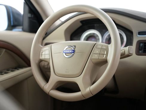 Used 2011 Volvo XC70 3.2 AWD/4WD image 9