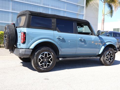 Used 2022 Ford Bronco Outer Banks image 8