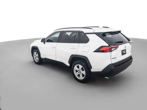 Used 2020 Toyota RAV4 XLE w/ Convenience Package AWD/4WD image 7
