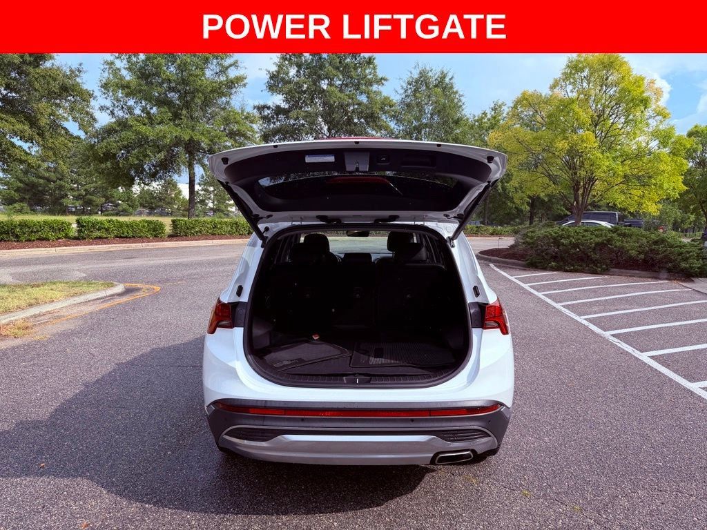 Used 2022 Hyundai Santa Fe Limited w/ Winter Weather Package AWD/4WD image 7