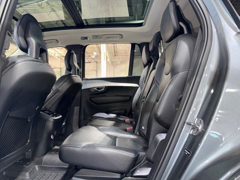 Used 2018 Volvo XC90 T5 Momentum w/ Convenience Package image 12