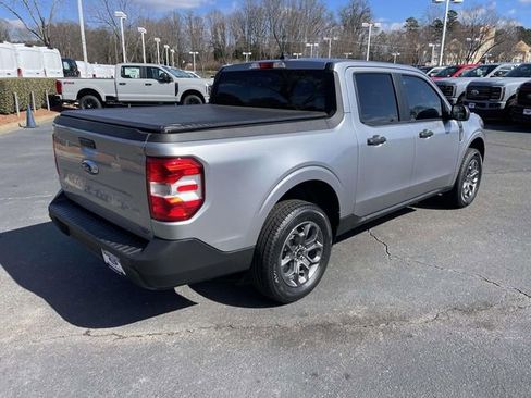 Used 2023 Ford Maverick XLT image 6