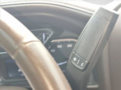 Used 2019 GMC Sierra 1500 SLT w/ SLT Premium Package AWD/4WD image 11